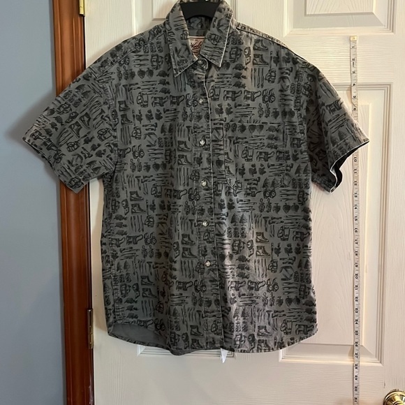 Woolrich-size M-rugged outerwear short sleeve button down. Thick durable cotton - Picture 1 of 10